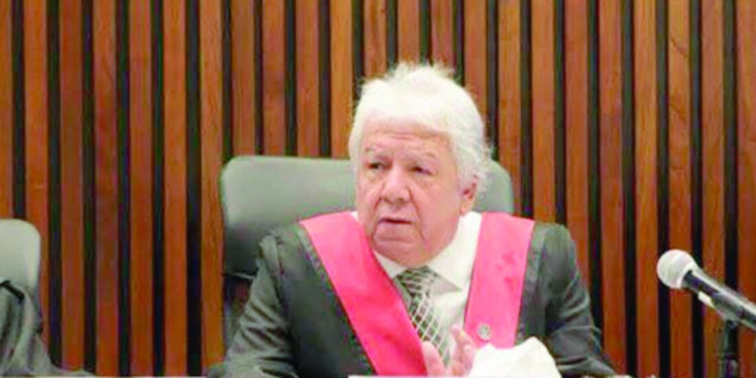El nuevo presidente del TSJ, Juan Emilio Elizalde, en la sesión del martes.