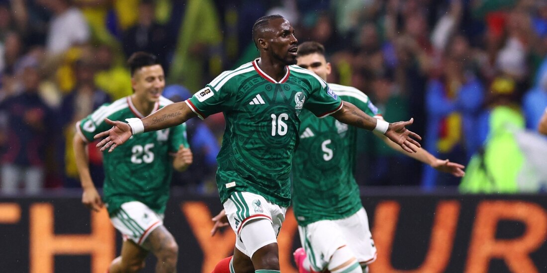 Julián Quiñones celebra su gol en el México vs Ecuador, de los 16vos de final de la Copa del Mundo 2026