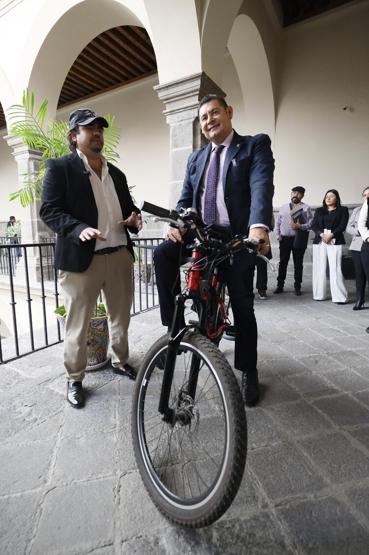 El proyecto de electromovilidad en Puebla busca transformar Ciudad Modelo en un centro tecnológico y sostenible.