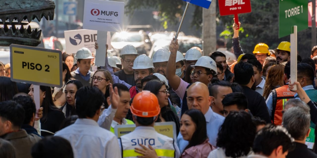 Participación de capitalinos en el simulacro de sismo de este miércoles.
