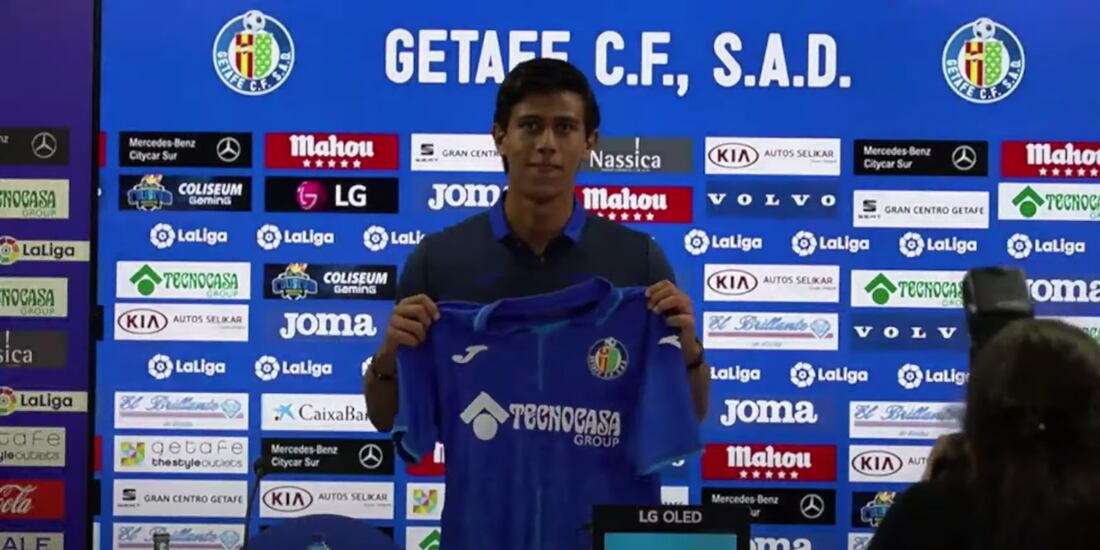 JJ Macías durante su presentación oficial como refuerzo del Getafe el mes pasado.