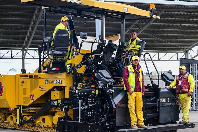 Repavimentación de autopistas en el Estado de México.