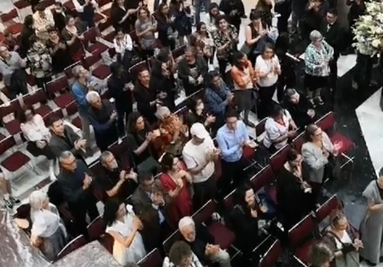 Dedican aplausos a José Agustín