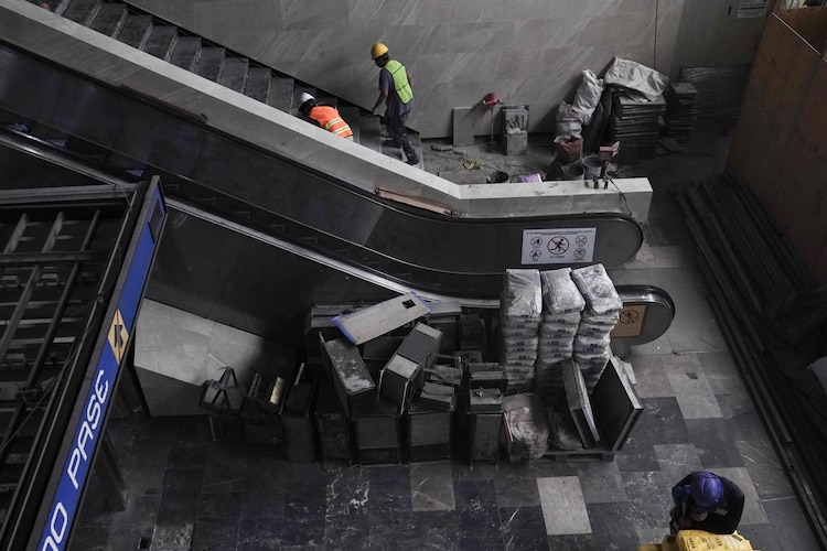 Aspecto de las labores de remodelación de la Línea 2 del Metro CDMX.