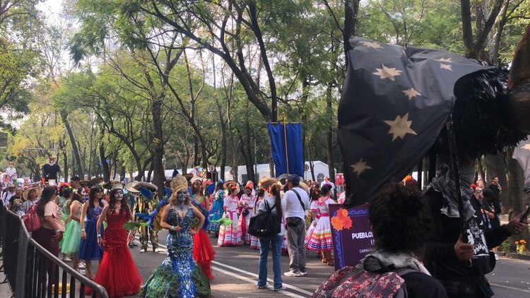 En cada catrina, un recuerdo; en cada flor, una vida celebrada