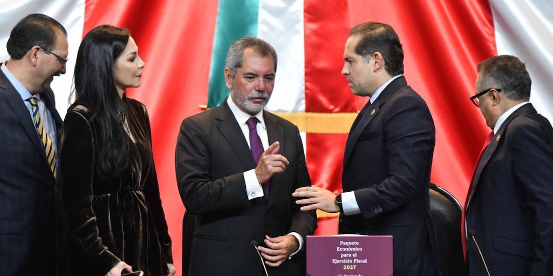 La entrega formal de la propuesta presupuestaria fue realizada por autoridades de la Secretaría de Hacienda y Crédito Público (SHCP).