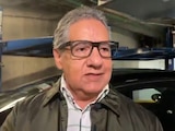 Higinio Martínez, entrevistado por los medios de comunicación a su llegada a la plenaria de senadores de Morena.