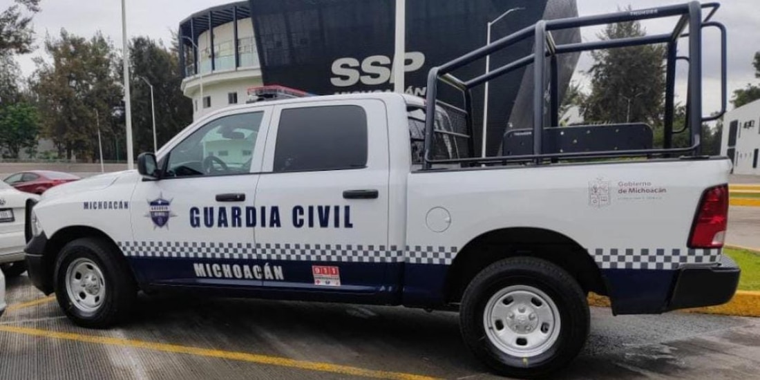 Aspecto de una patrulla de la Guardia Civil de Michoacán.