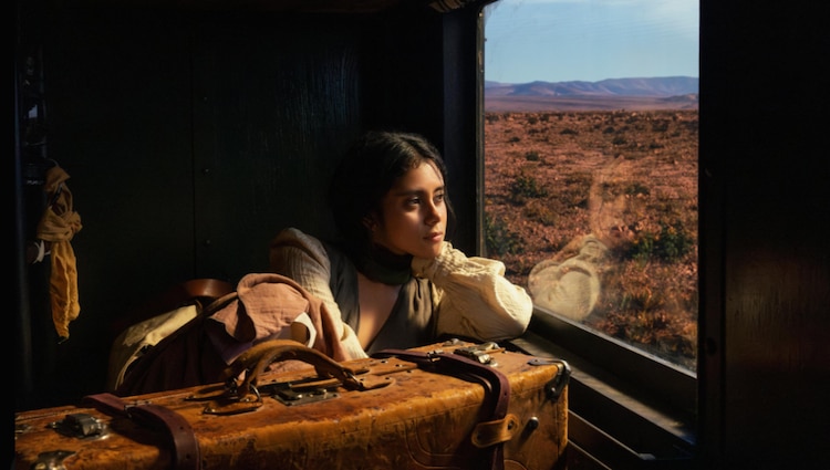 Renata Vaca como Emilia Sauri en Mal de amores