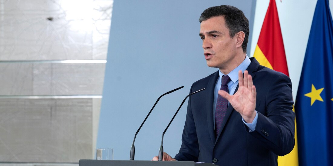 Acusan que Pedro Sánchez usó dos camionetas para huir