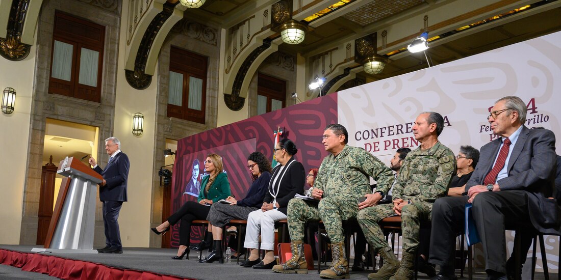 Autoridades federales este lunes en Palacio Nacional.