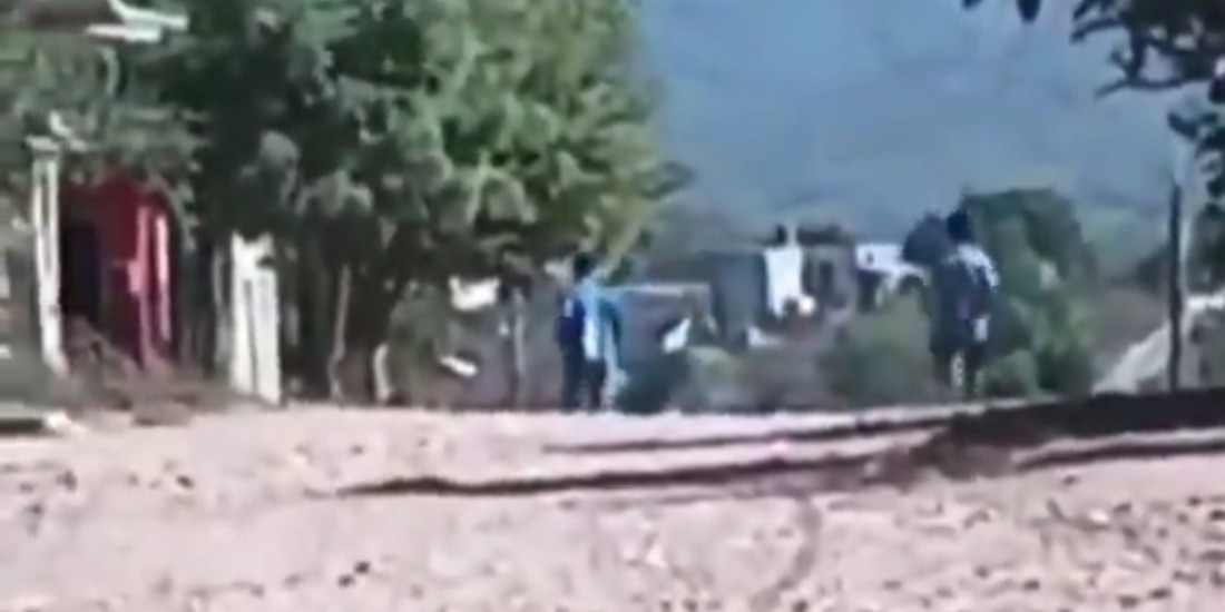 Balacera entre policías y civiles armados en Escuinapa