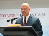 Jesús Esteva, titular de la SICT, ayer en el 48 Aniversario de Seneam.