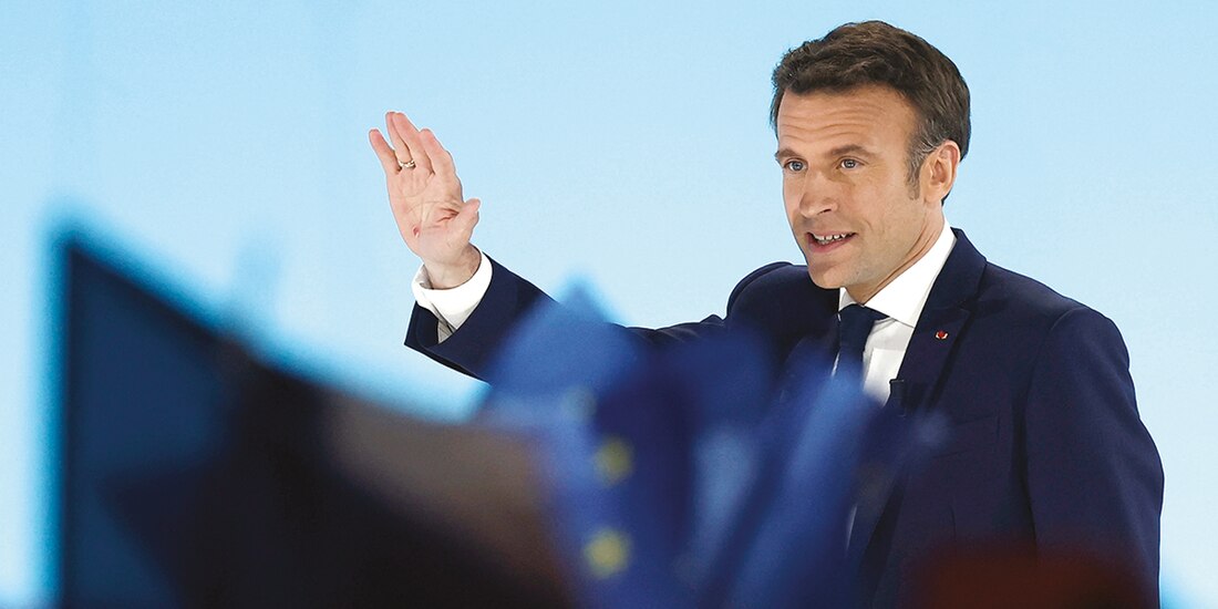 El presidente francés, tras conocer el resultado que le da la ventaja en primera vuelta.