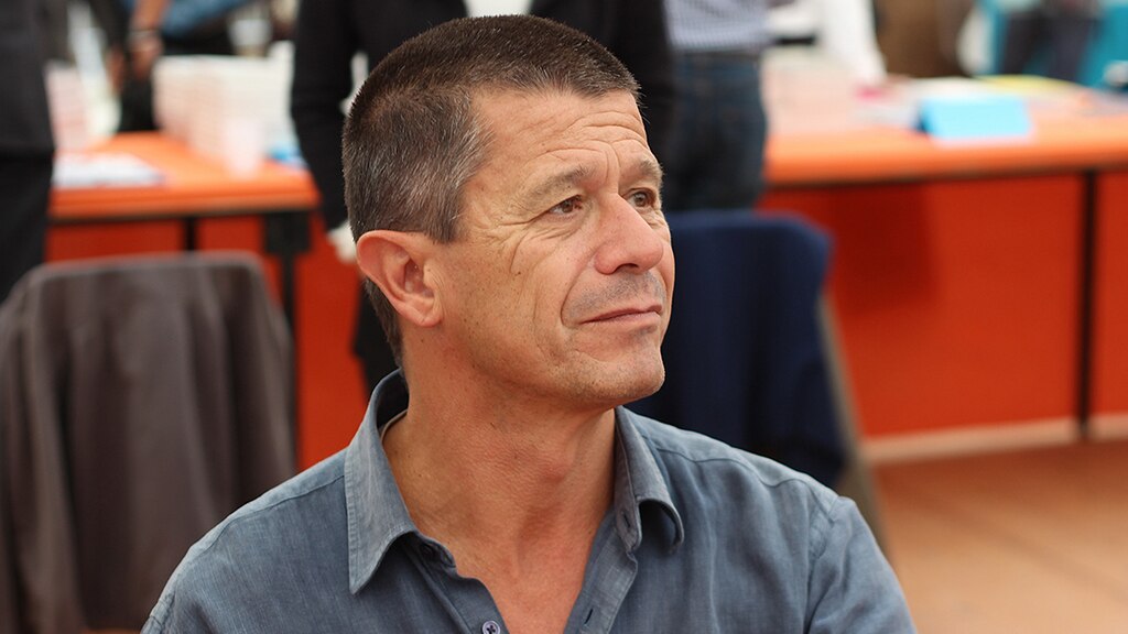 Emmanuel Carrère (1957).