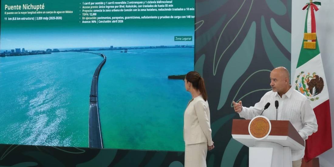 La Presidenta de México y el titular de la SICT, este viernes desde Cancún.