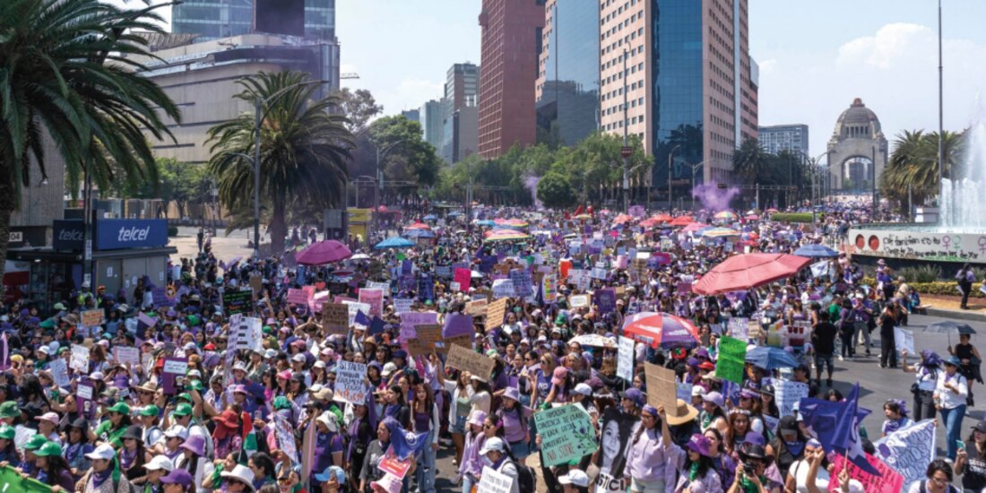 Oleada violeta marcha contra las violencias y desigualdades