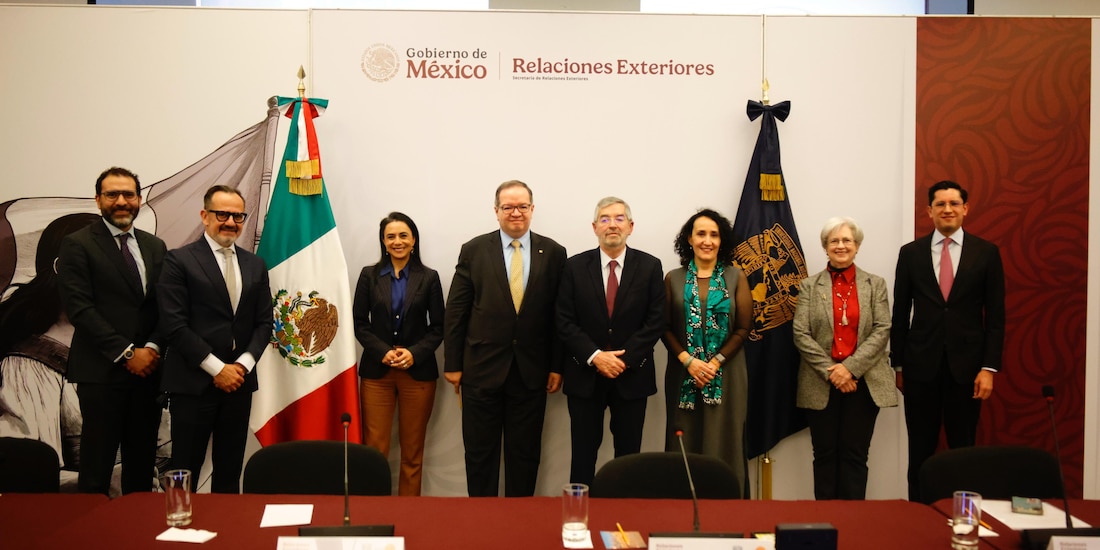 SRE y UNAM fortalecen servicios digitales para connacionales en situación vulnerable.