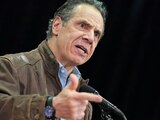 El gobernador de Nueva York, Andrew Cuomo, fue acusado por dos excolaboradoras de acoso sexual.