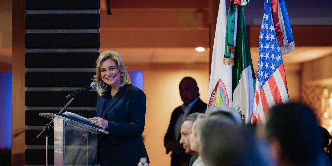 Maru Campos, en la inauguración de la Cumbre Binacional del Agua, ayer.