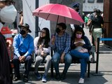 Las altas temperaturas no cesan en la capital del país. Se esperan hasta 30 grados para la tarde de este domingo.