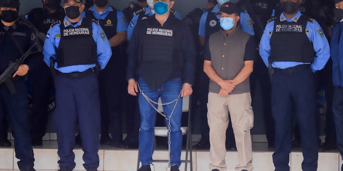 Juan Orlando Hernández, ayer, tras su captura en su casa.