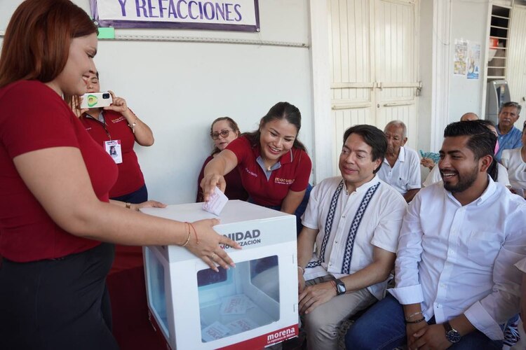 Mario Delgado participa en el evento Lxs Jóvenes en la Transformación realizado en Colima