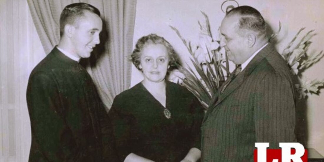 María Elena Bergoglio es la única hermana con vida del Papa Francisco.