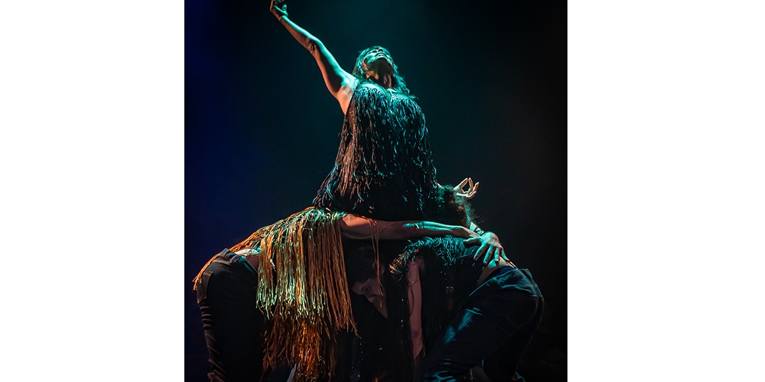 BAILARINES en la puesta en escena.