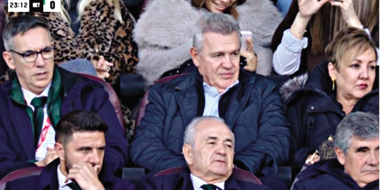 A 19 días de Fecha FIFA, Aguirre visita a Fidalgo