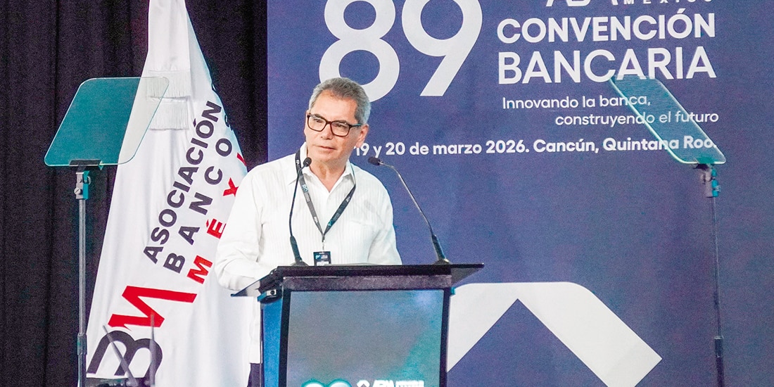 Edgar Amador Zamora, titular de la Secretaría de Hacienda, durante su participación de este jueves en la Convención Bancaria en Cancún, Quintana Roo.