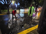 Una prolongada e intensa lluvia, colapsaron por inundaciones