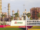 La refinería de Cadereyta, entre los principales complejos de abastecimiento del norte del país, ayer
