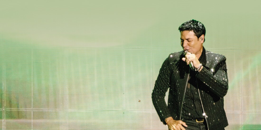 Chayanne provocó gritos con sus mejores y más sexis pasos de baile.