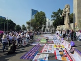 Concentración de buscadoras en el Monumento a la Madre, en CDMX.