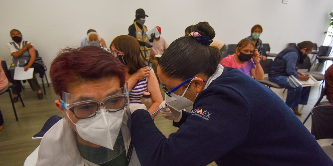 El Gobierno Federal rebasó la cifra de 4.3 millones de vacunas contra COVID-19 aplicadas en el país