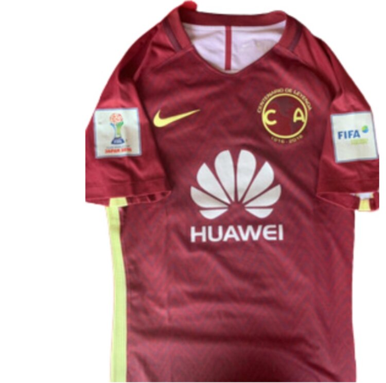 El jersey del centenario del club.