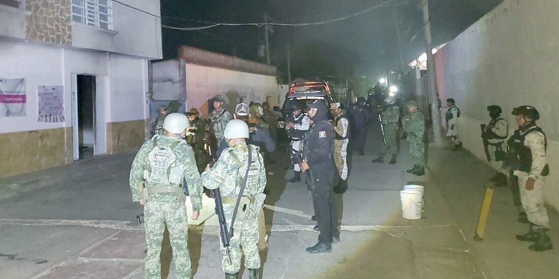 Personal del Ejército y la Guardia Nacional, ayer en Chicomuselo, Chiapas.