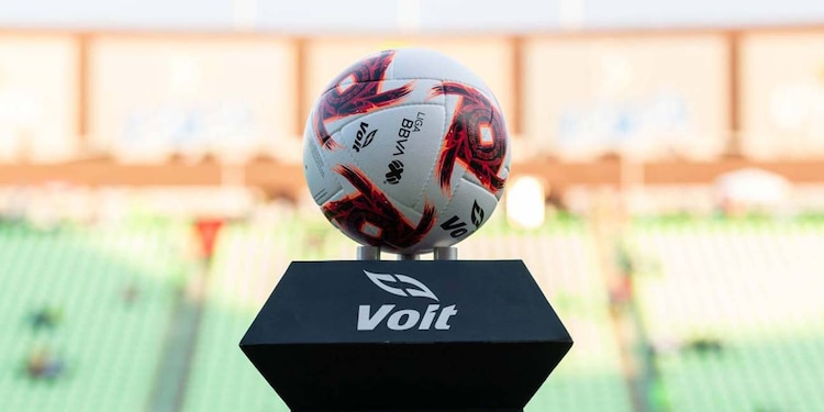 Progol es una quiniela de nueve partidos de futbol nacional e internacional.