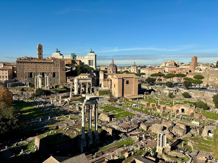 Descubre sus secretos e intérnate en Roma.