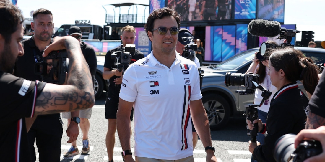 Checo Pérez mandó mensaje a la afción inglesa.