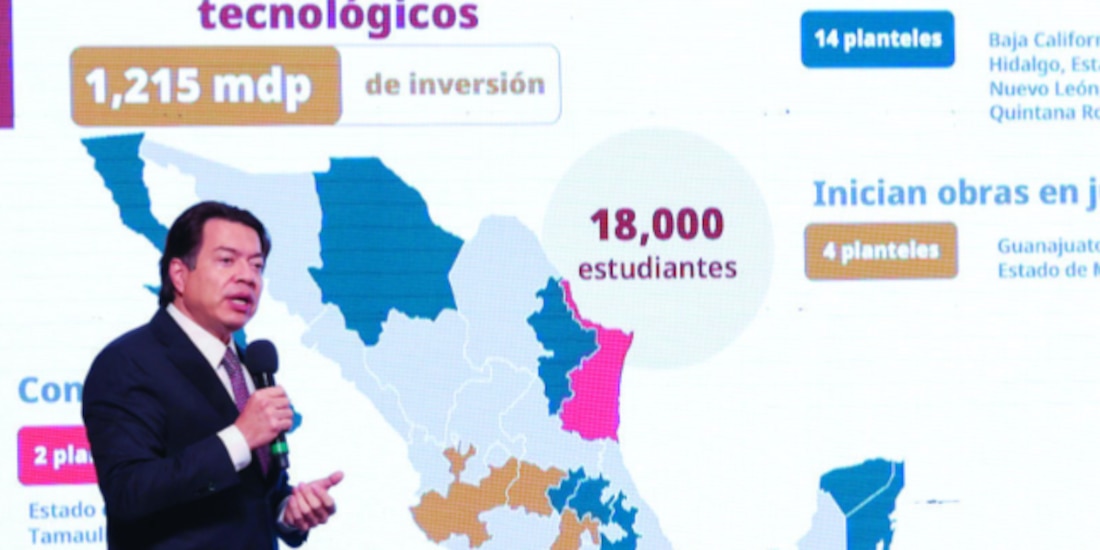 El Secretario de Educación Pública, Mario Delgado, ayer, en conferencia.