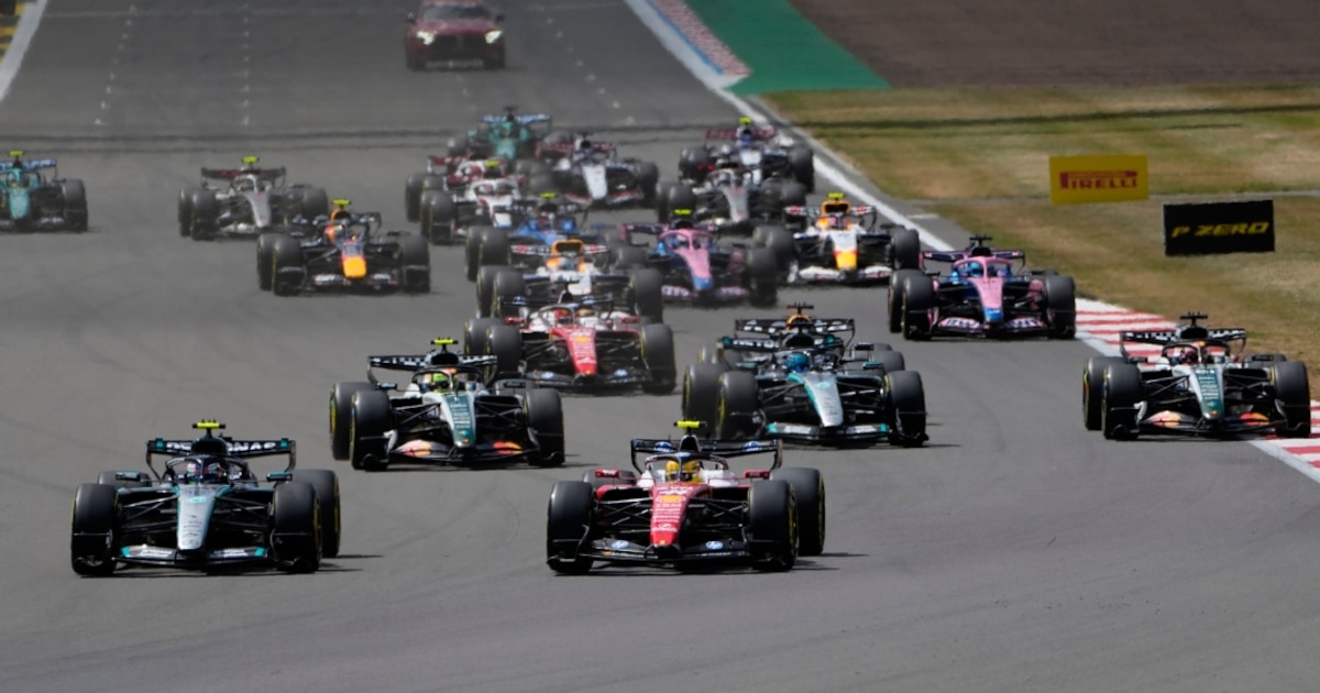 Andrea Kimi Antonelli gana la sprint del Gran Premio de Gran Bretaña de F1; Checo Pérez, último
