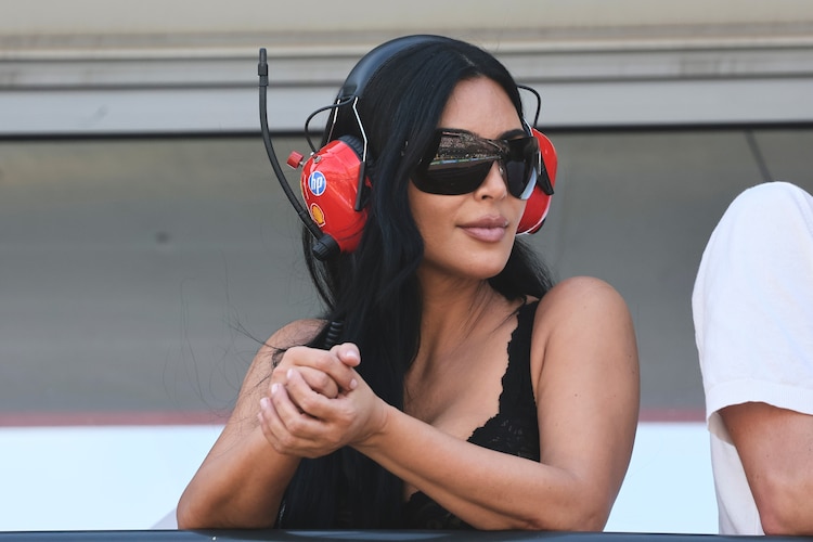El look lencero de Kim Kardashian en el GP de Mónaco