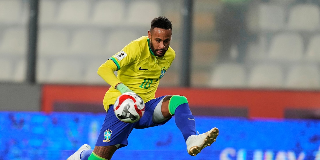 El delantero brasileño Neymar durante el partido contra Perú por las eliminatorias del Mundial 2026