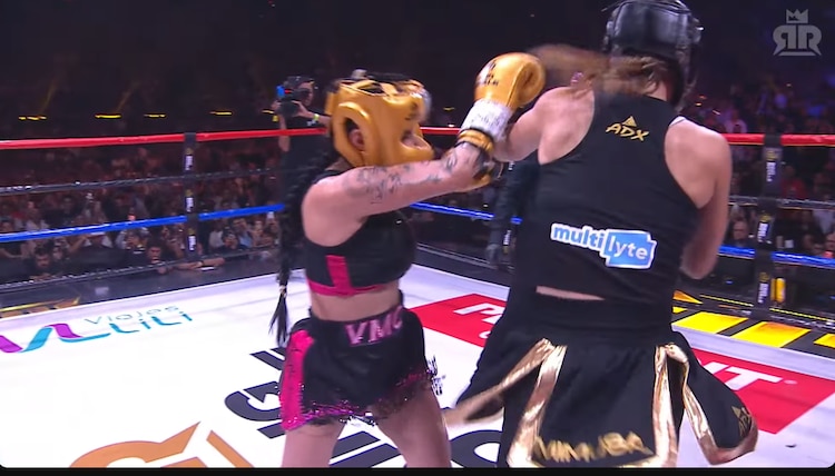 Pelea Karely Ruiz vs Marcela Mistral en Ring Royale