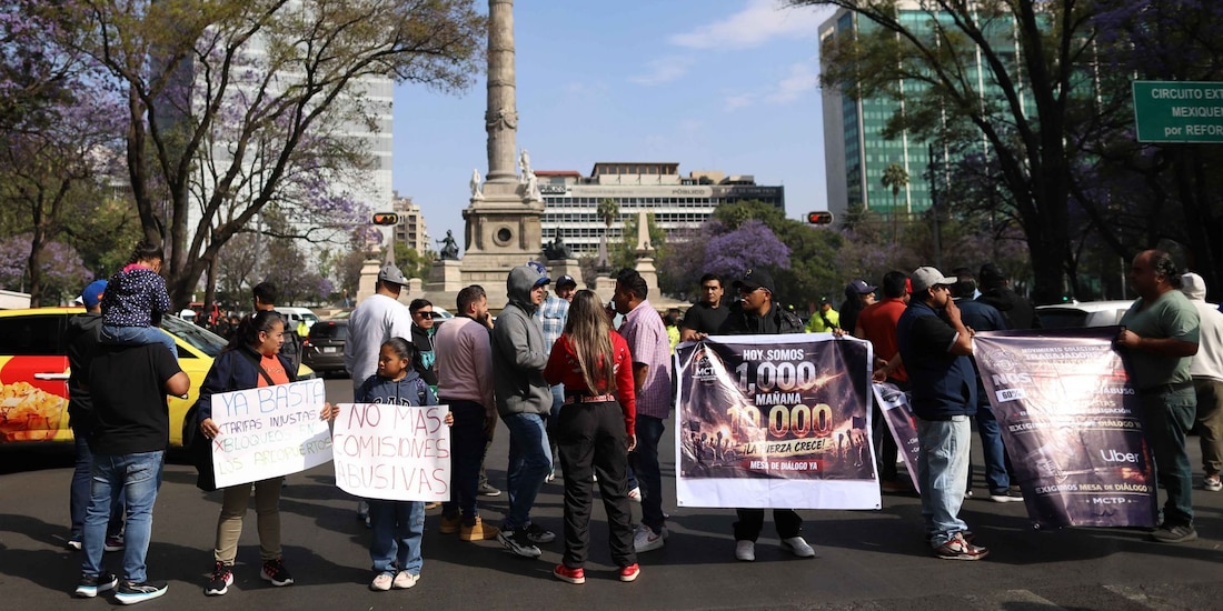 Conductores de taxi por aplicación se manifestaron en CDMX el lunes 30 de marzo; exigen mejores tarifas y poder trabajar en AICM.