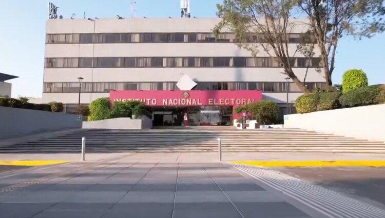 INE aseguró que insistirá en ampliación de presupuesto.