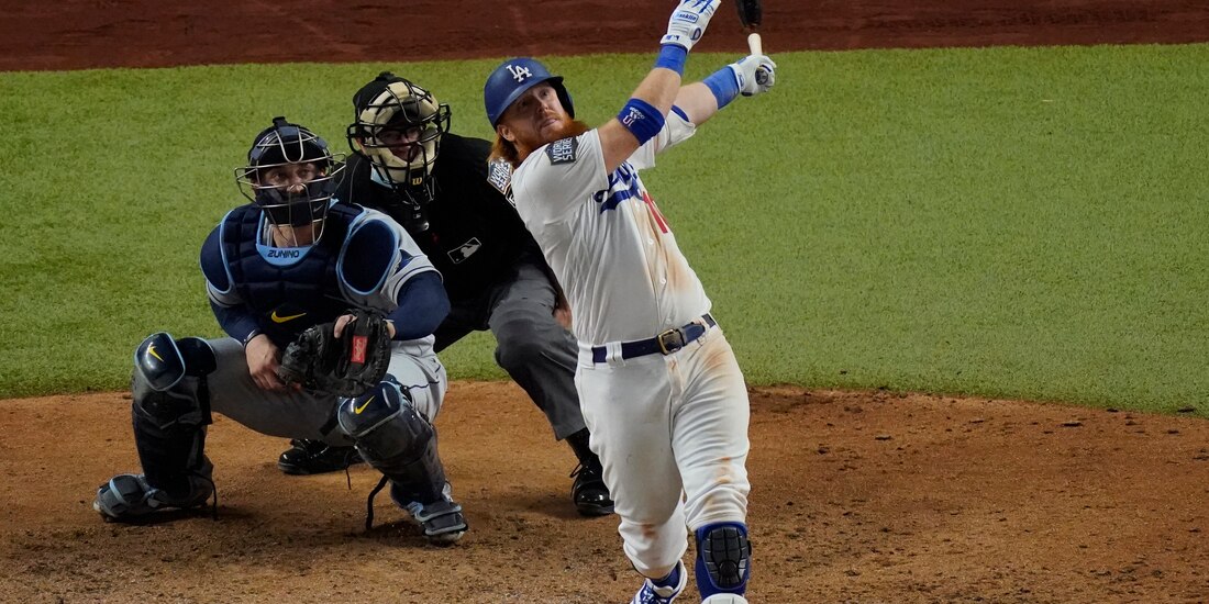 Justin Turner durante el Juego 6 de la Serie Mundial entre Dodgers y Rays.