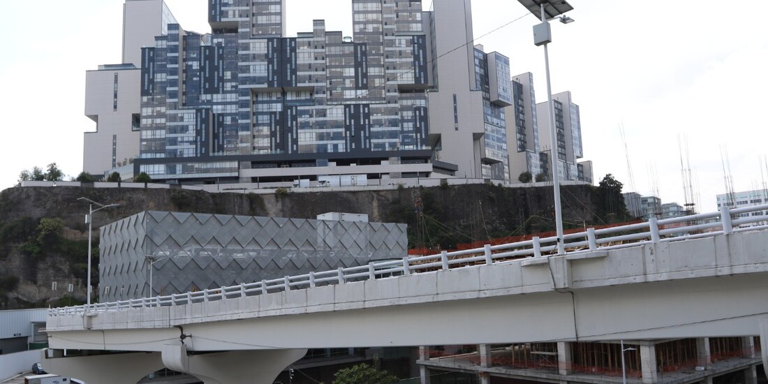 Puente en la zona de Huixquilucan.